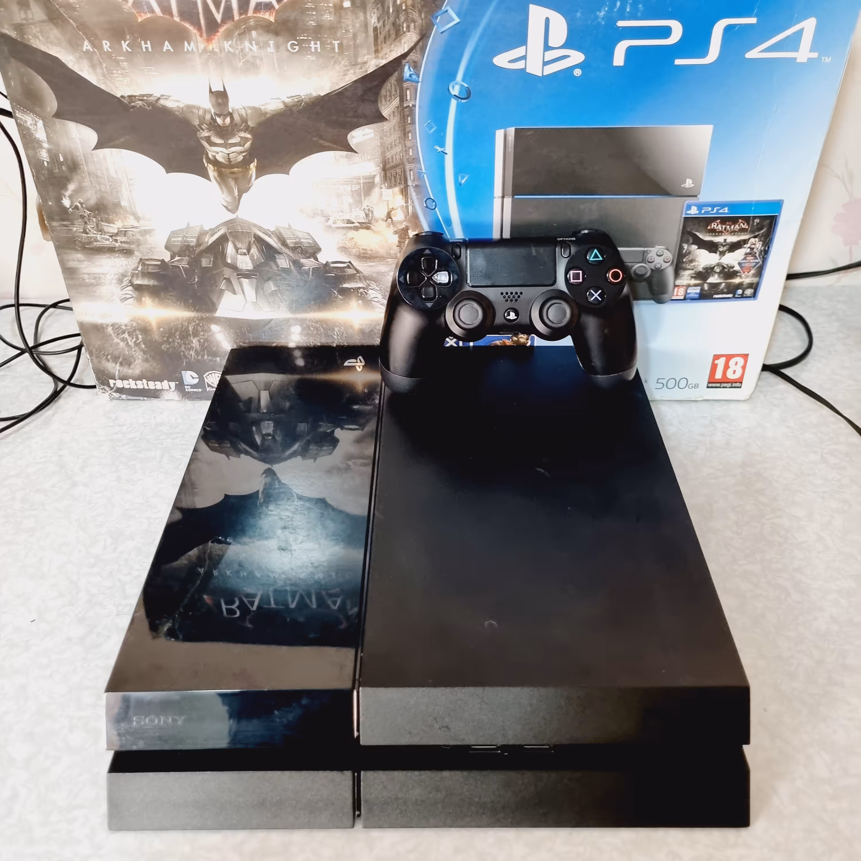 پلی استیشن 4 ps4  دو دسته هارد 500 