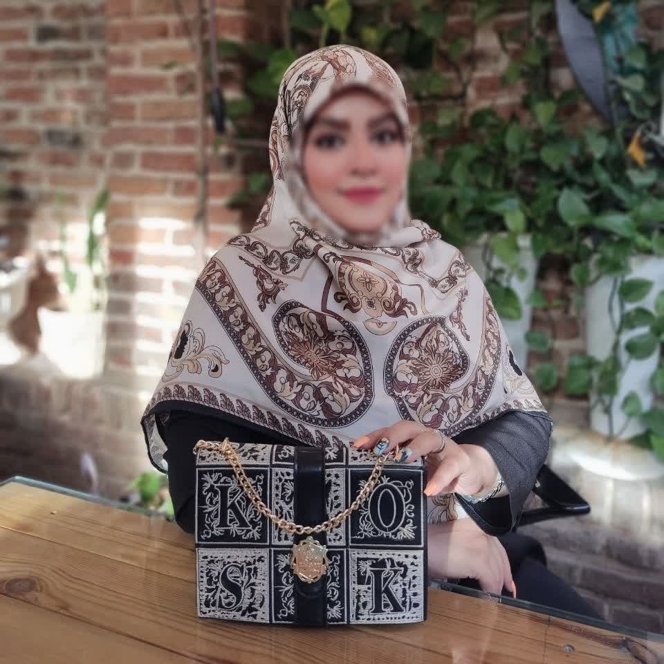 روسری نخی پاییزه رنگ صدفی-کرم-قهوه ای-مشکی