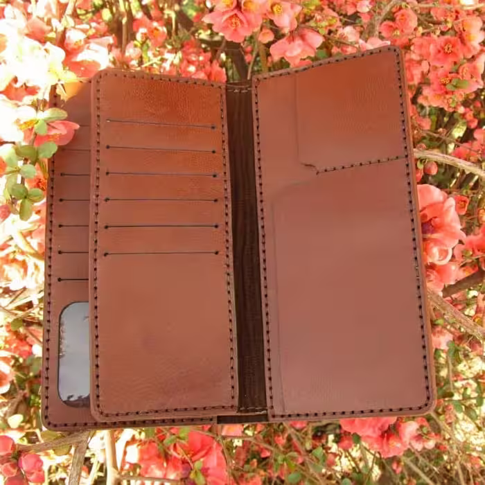 کیف سه لت چرم طبیعی ودست دوز