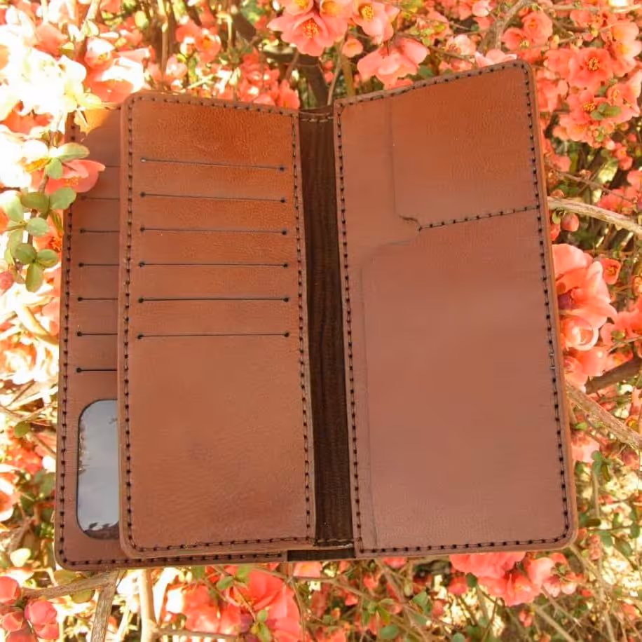 کیف سه لت چرم طبیعی ودست دوز