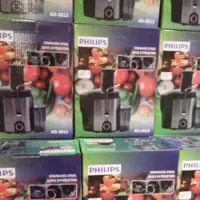 آبمیوه گیری تک کاره فلیپس.کیفیت عالی..اگر گارانتی بخواین 400 تومن اضافه میشه ..درارای گلویی بزرگ