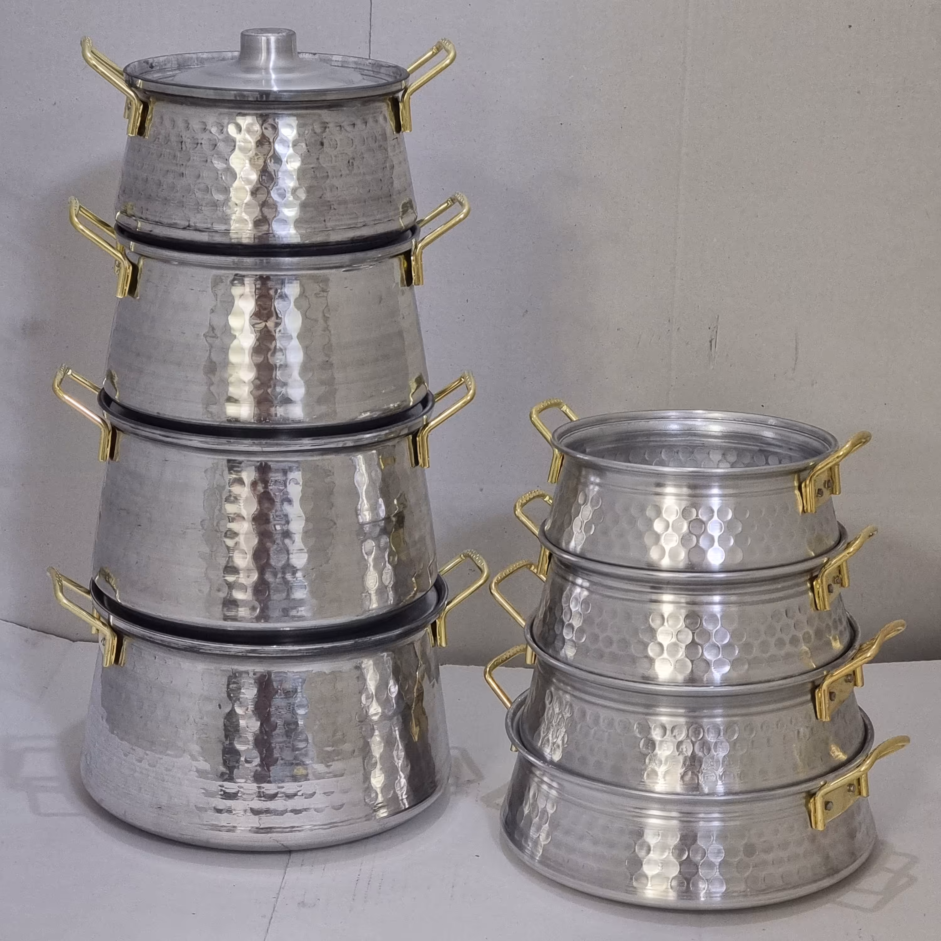 سرویس دیگچه روحی چکشی 12پارچه دسته طلایی