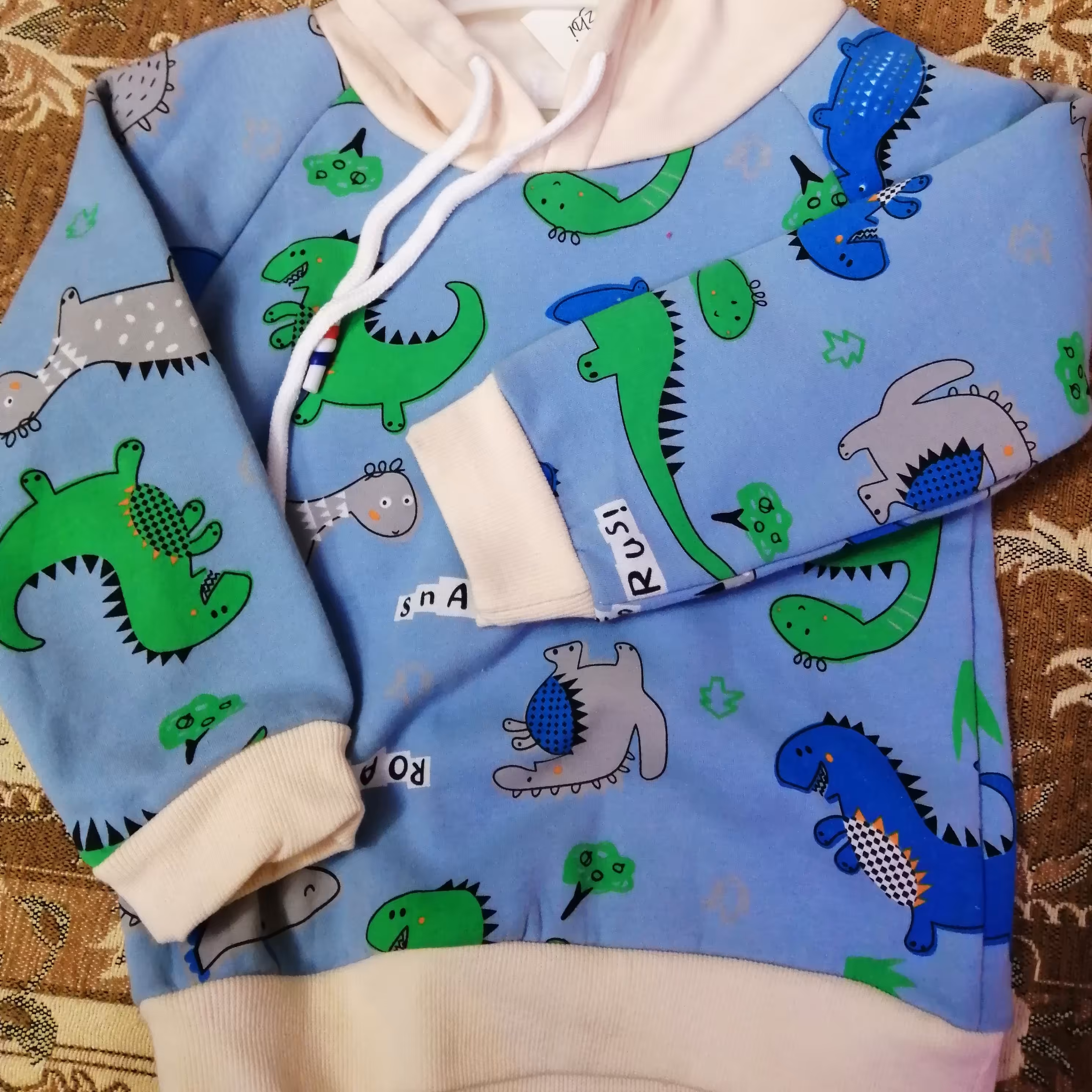 هودی بسیار زیبا و نرم برا کوچولو های دلبر😍