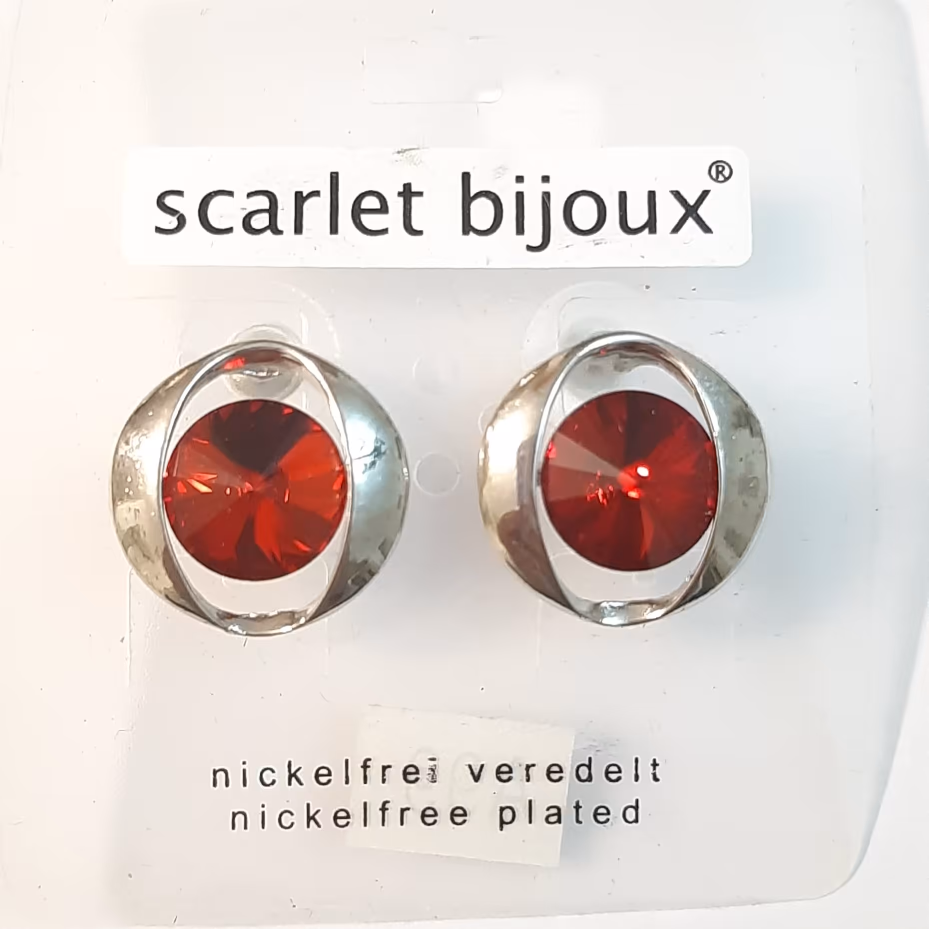 گوشواره میخی با نگین قرمز اسکارلت بیژوکس آلمان کد 1003 (ارسال رایگان )