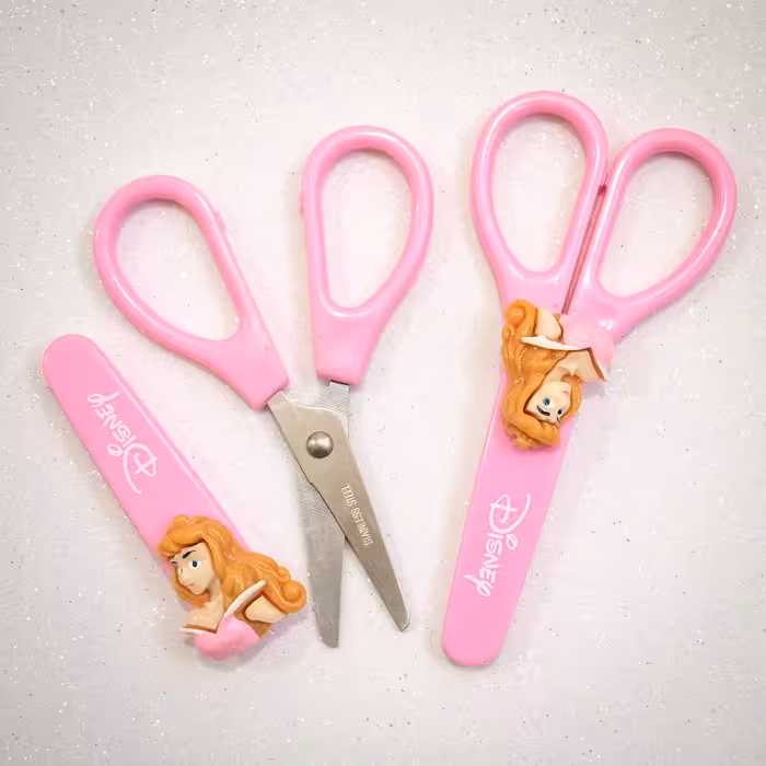 قیچی  فانتزی تیغه فلزی صورتی نوک گرد و غلاف دار