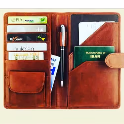 کیف پاسپورتی چرم طبیعی دست دوز ابعاد 26*20