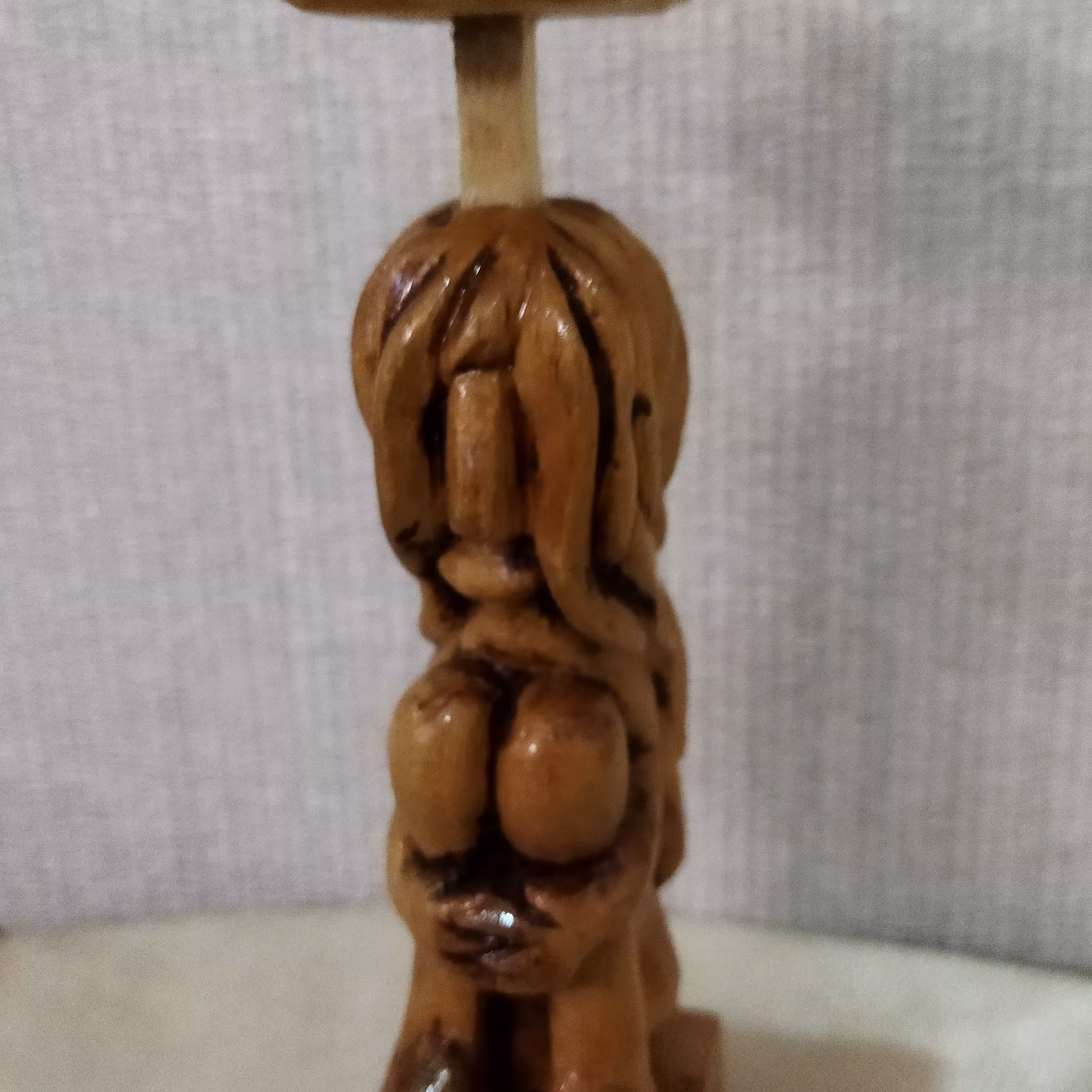 جا شعمی ادمک ارتفاع  15سانتیمتر  عرض 6سانتیمتر وزن 200گرم  دست ساز