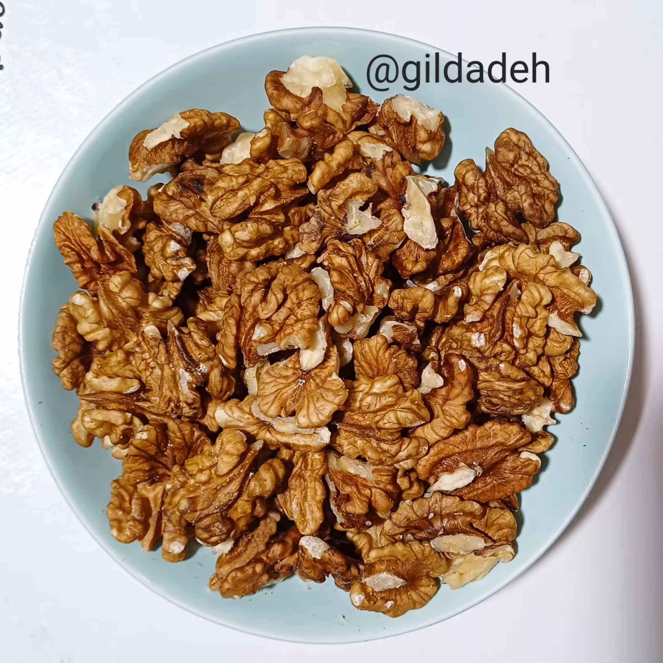 مغز گردوی کوهستانی شمال