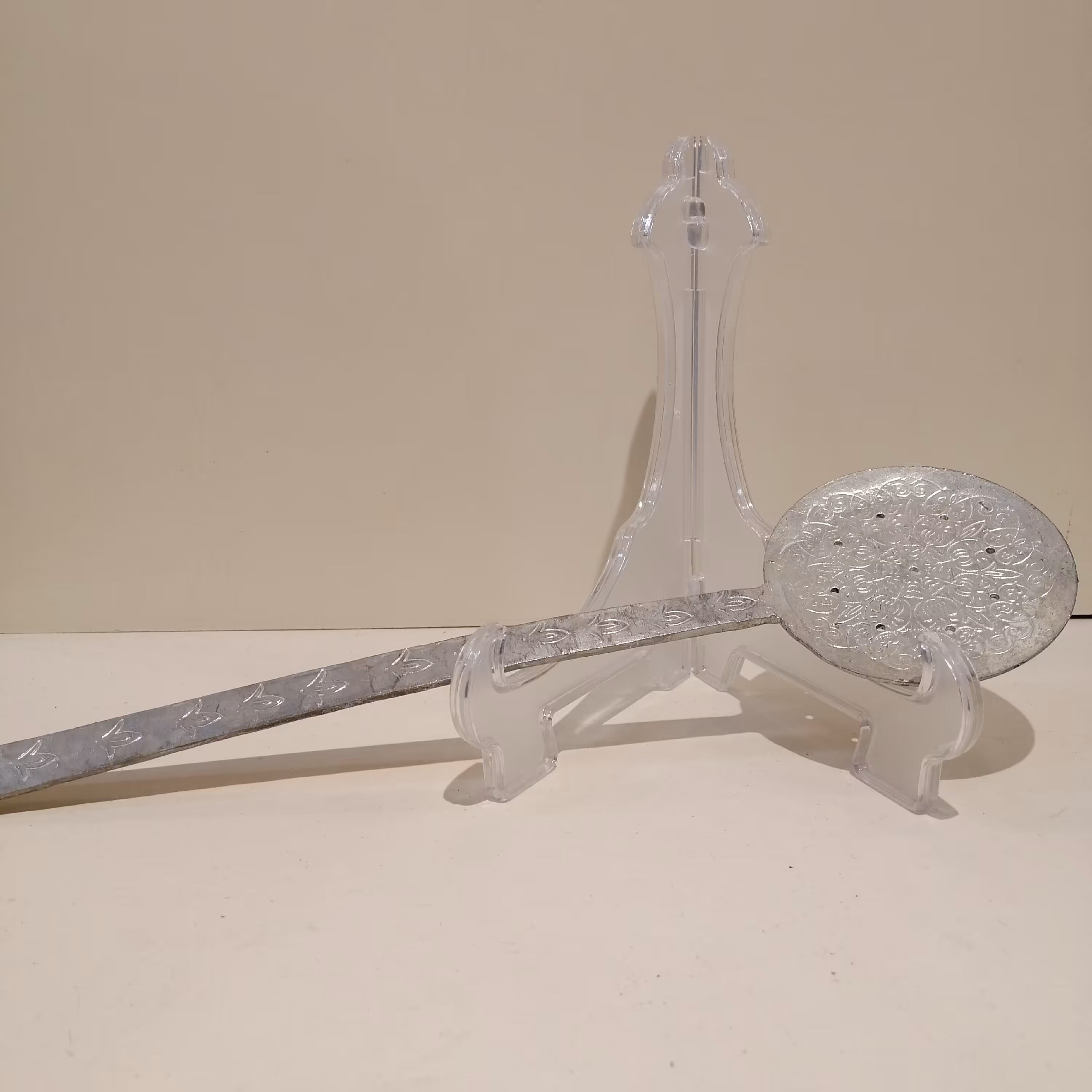 کفگیر ملاقه مسی تمام قلع
بسیار مفید 