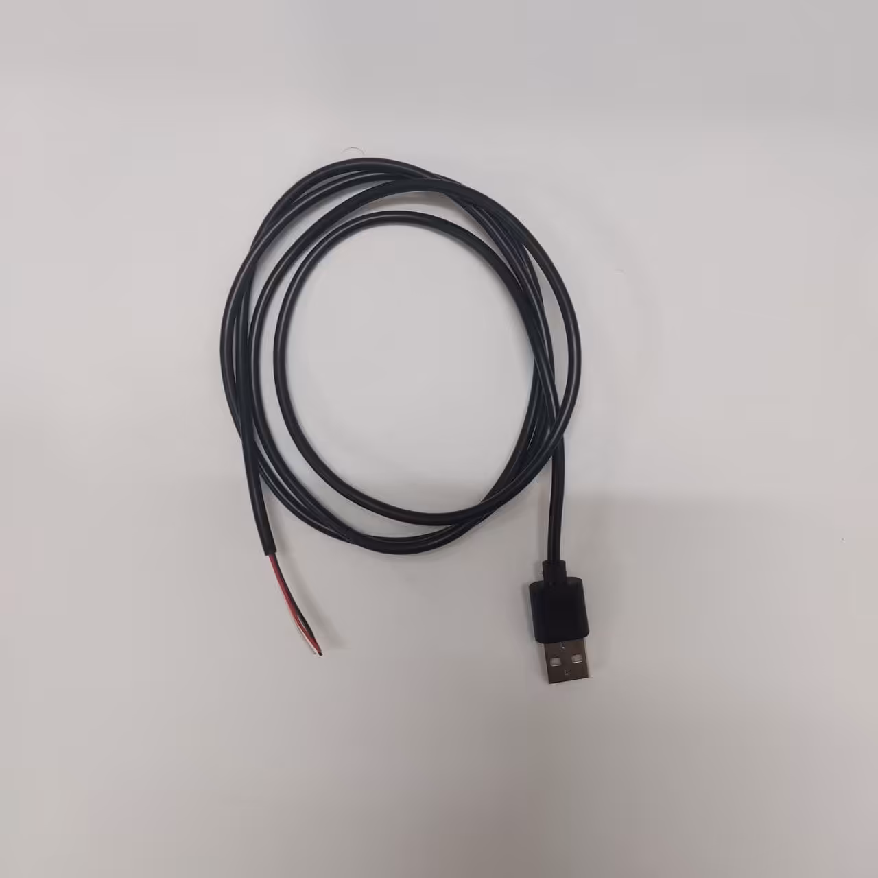 کابل تعمیری usb مشکی رنگ 