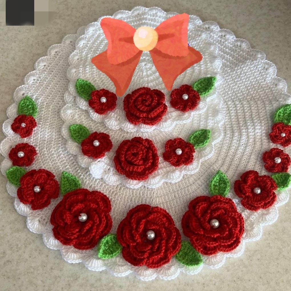 زیربشقابی بافتنی گل رز