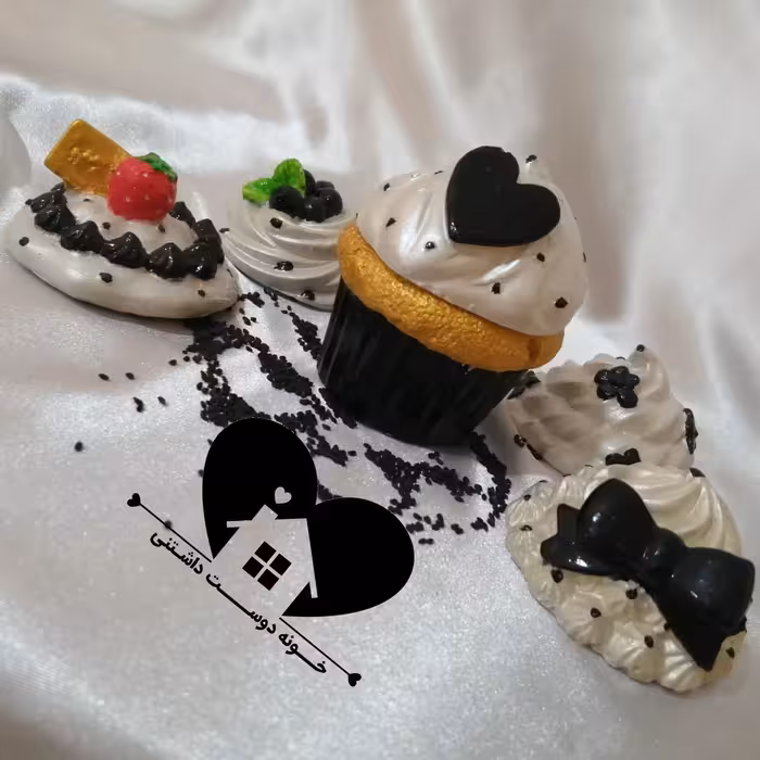 کاپ کیک دکوری مشکی تکی 9سانتی کوچک