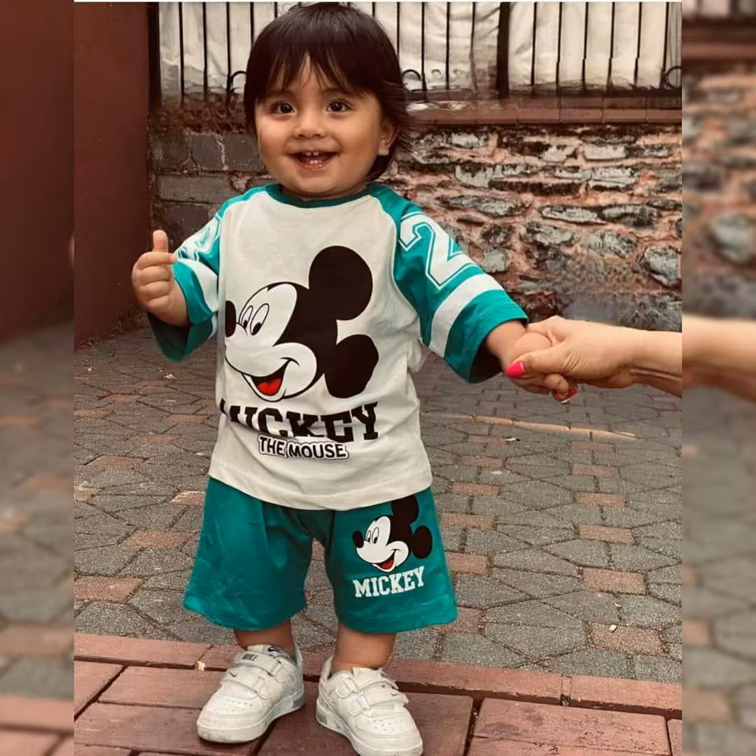 ست تیشرت و شلوارک پنبه ای و  اسپورت بچگانه طرح میکی