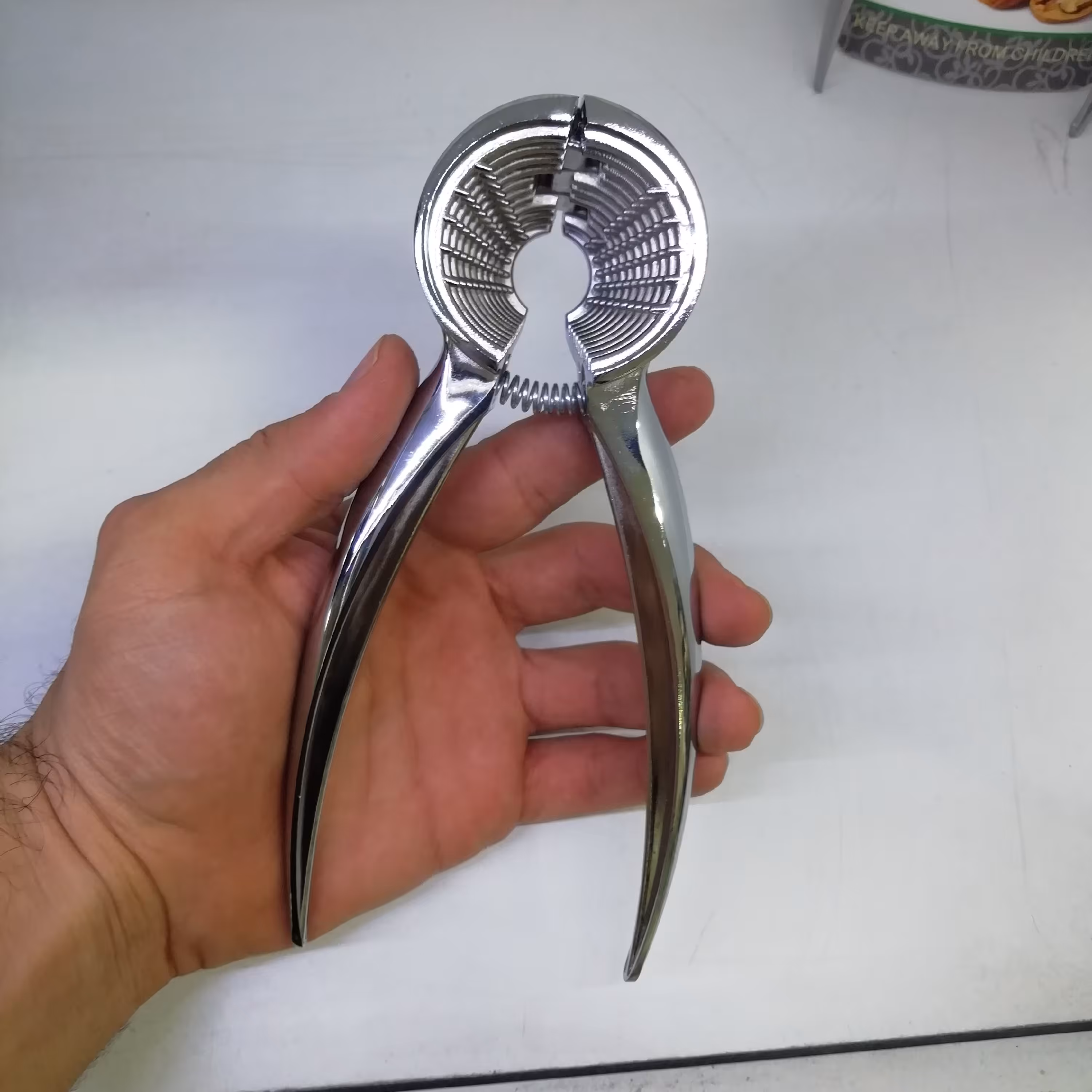 گردو شکن استیل اعلا برند SHENGYA 