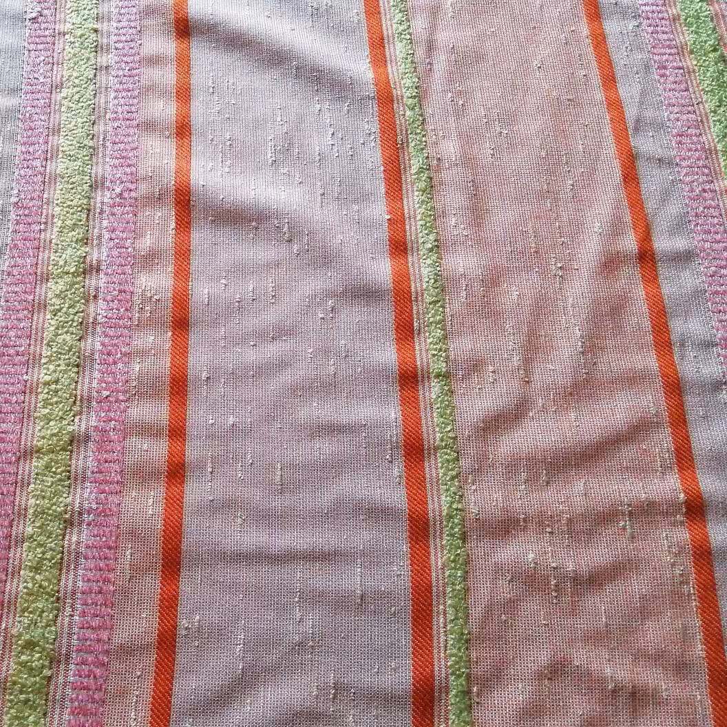 پارچه پرده ای گونی بافت ایرانی عرض 1.5 متر نارنجی و بنفش روشن و سبز راه راه (پس کرایه)