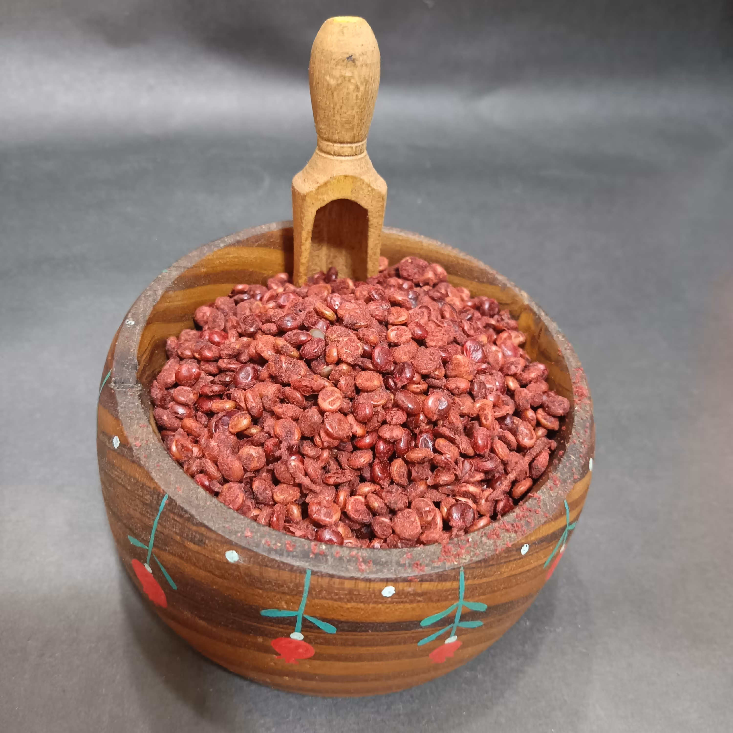 سماق دانه قرمز(ترش ملس تمیز  مناسب برای دارو و آشپزی بسته 100 گرمی )