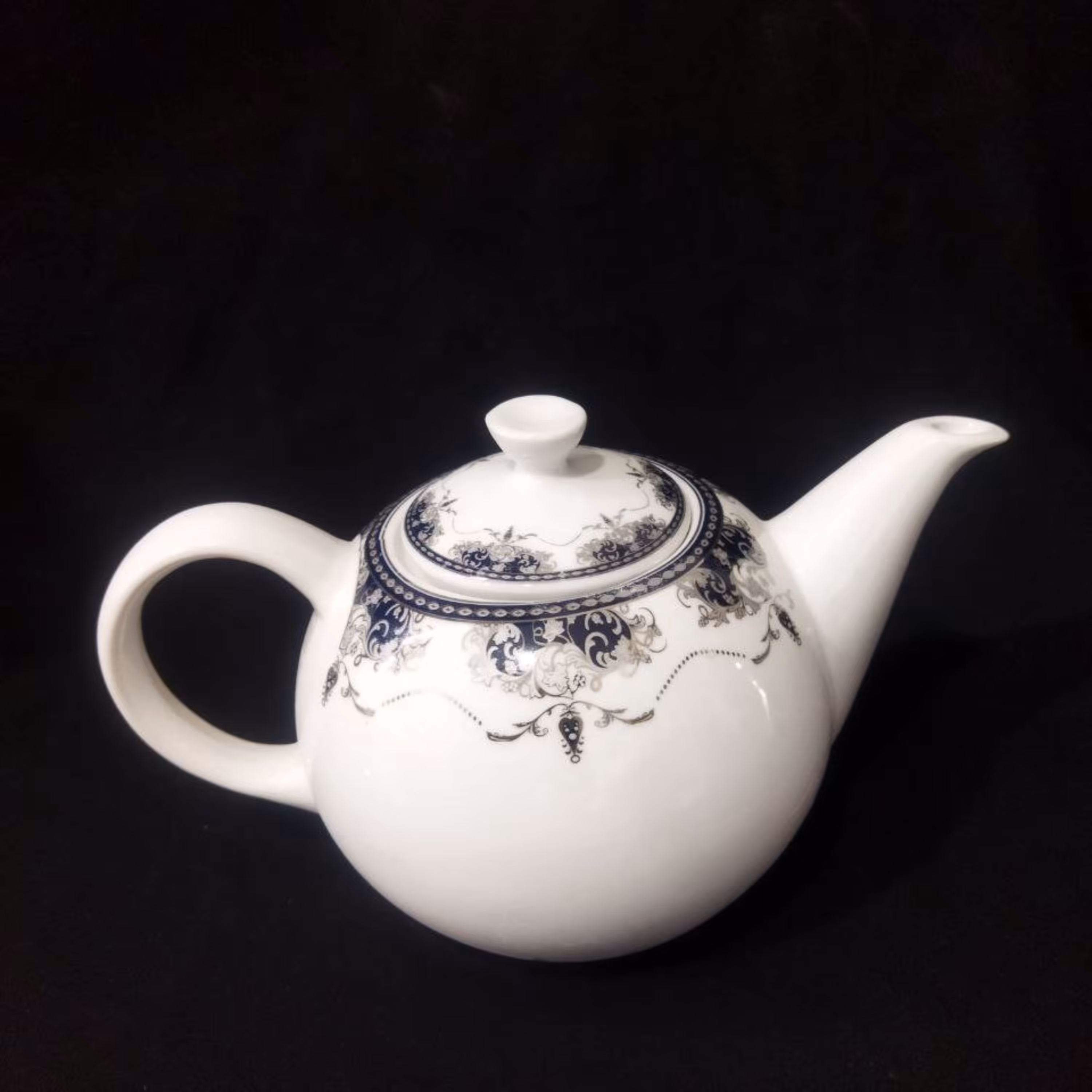 قوری متوسط چینی درجه یک طرح دار 