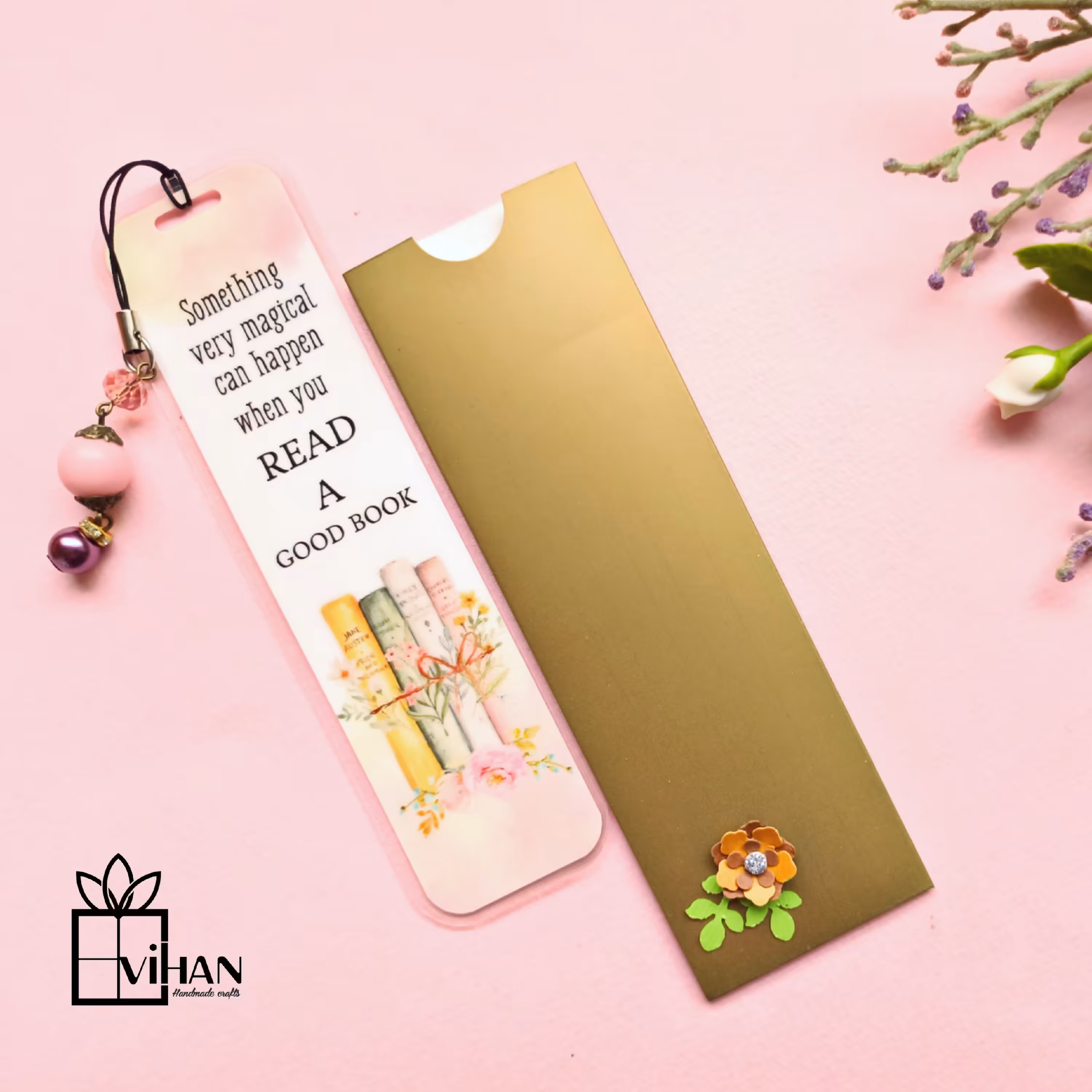 بوک مارک فانتزی لمینیت شده همراه با آویز و کاور مقوایی تزئین شده 4