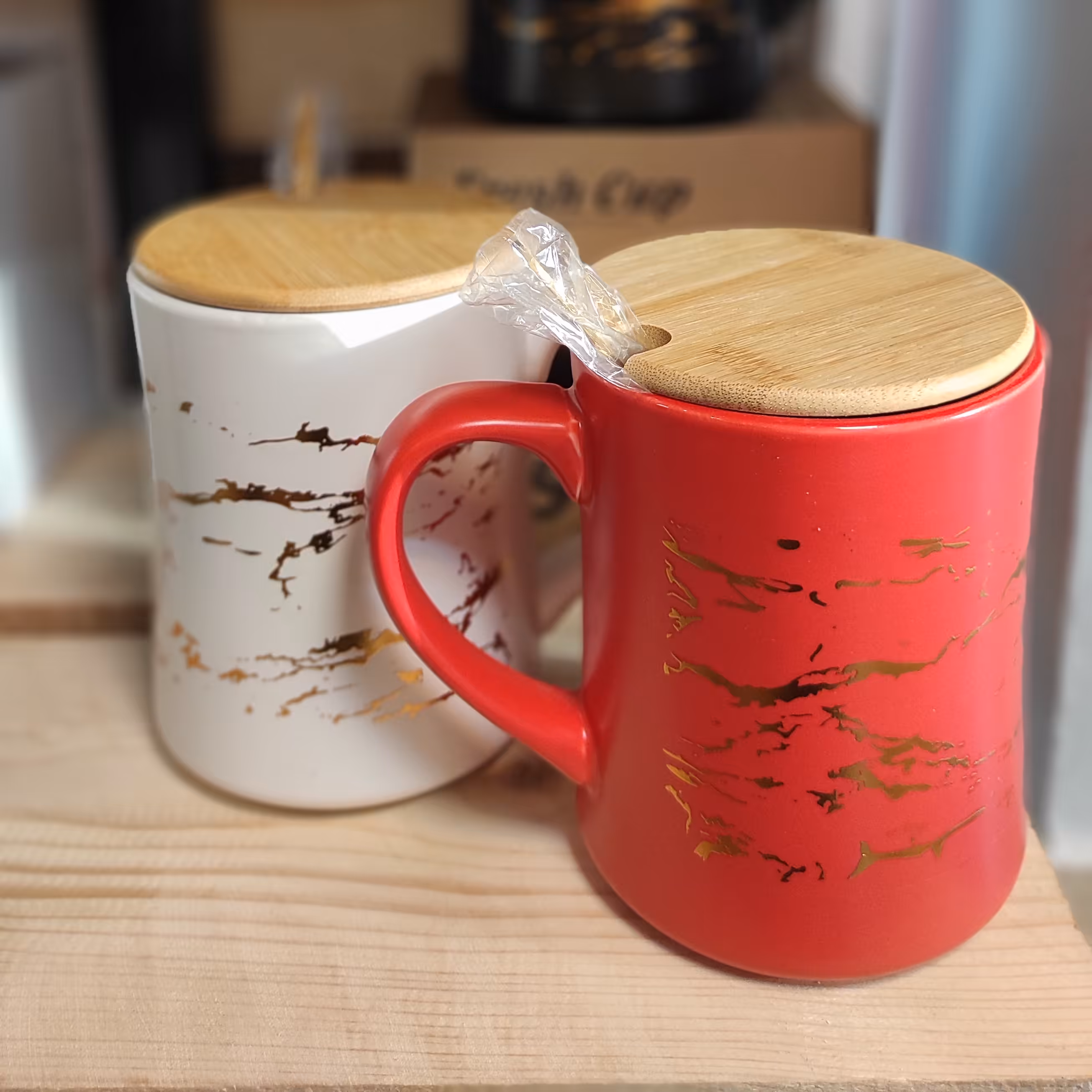 ماگ سرامیکی بزرگ قرمز 