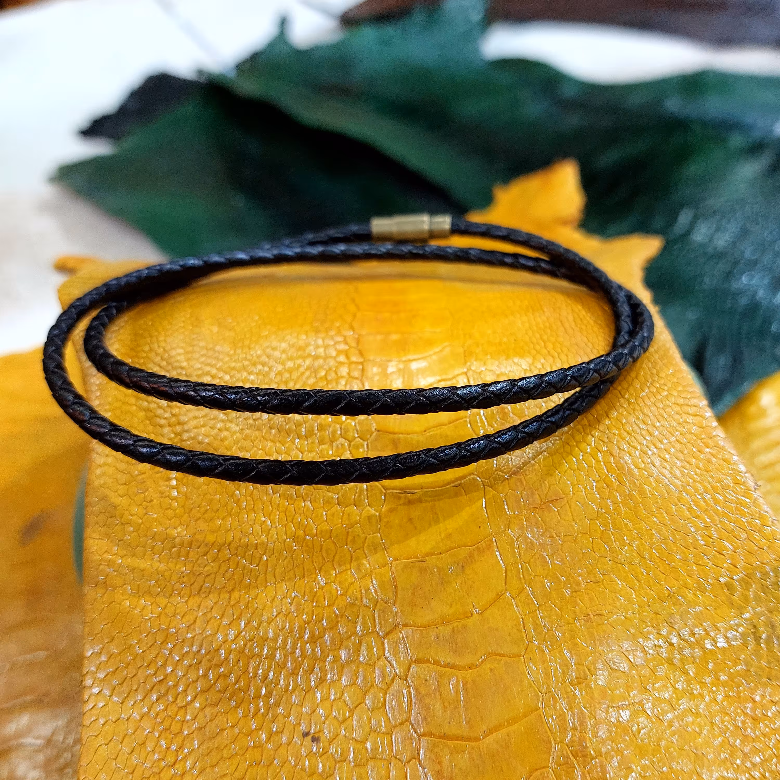 دستبند چرمی دستدوز کد9