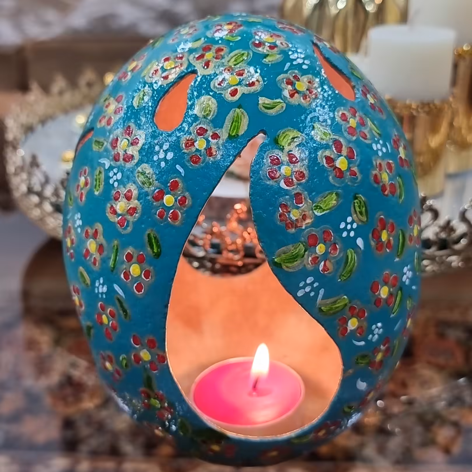 جاشمعی از جنس تخم شترمرغ