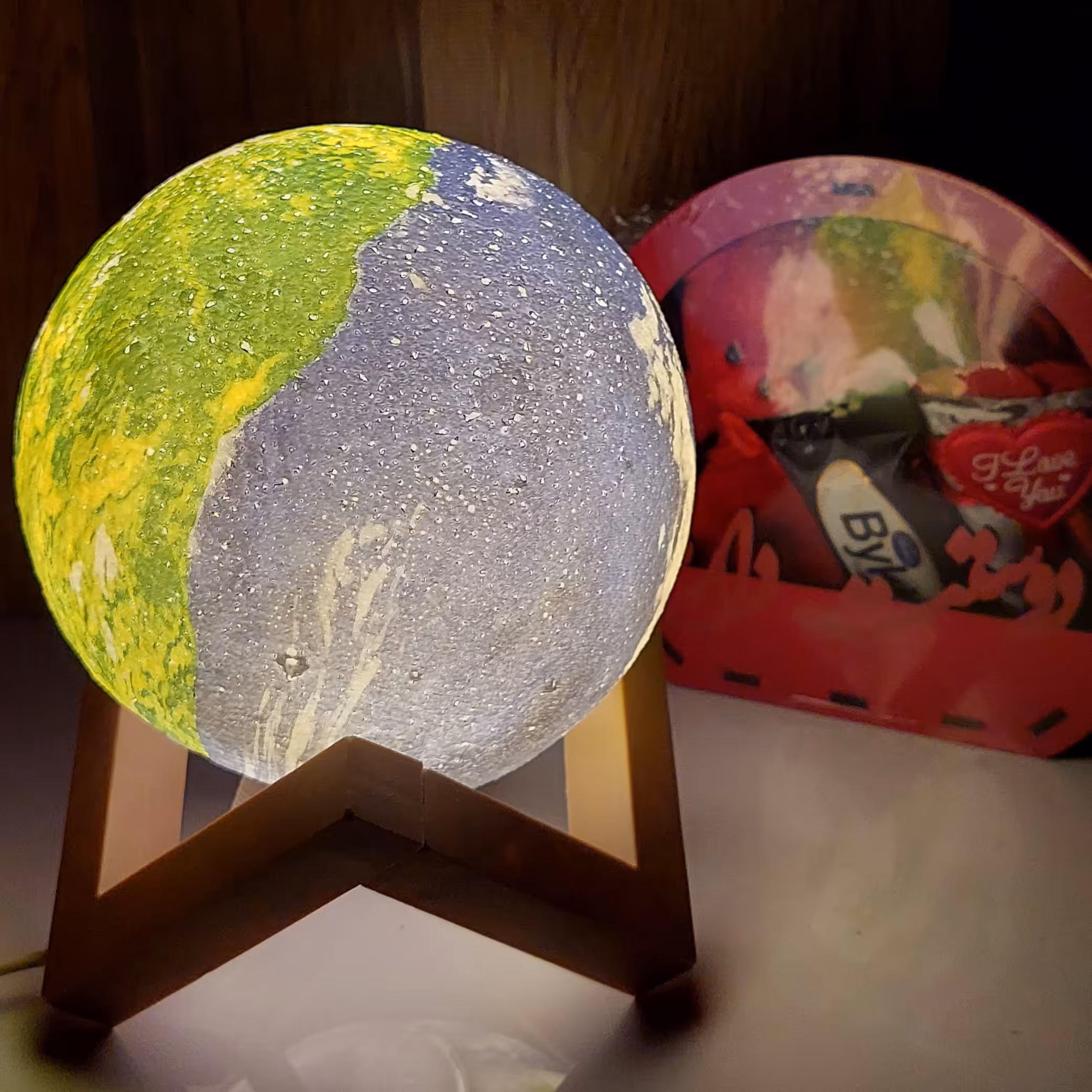 چراغ خواب ماه کهکشانی سایز 1 ( قبل از ثبت سفارش موجودی چک شود ) ایده هدیه جذاب و متفاوت دخترانه 