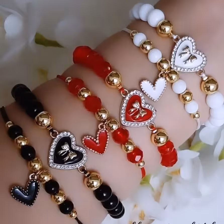 دستبند قلب در دو طرح   دو عددی  بند کشی یا آسانسوری به انتخاب ارسال رایگان قبل از خرید موجودی بگیرید در دایرکت 