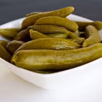 خیارشور خانگی فوق العاده خوش طعم