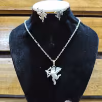 نیم ست استیل رنگ ثابت و ضد حساسیت با طراحی عالی و زیبا،طرح فرشته