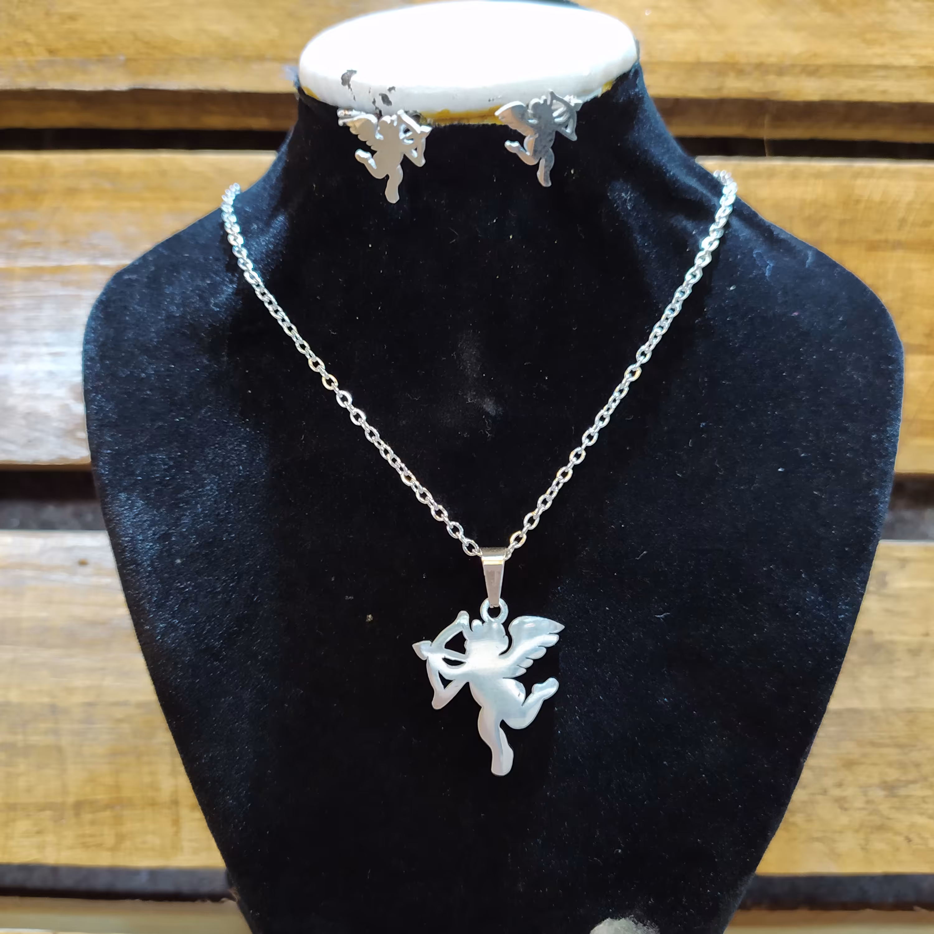 نیم ست استیل رنگ ثابت و ضد حساسیت با طراحی عالی و زیبا،طرح فرشته