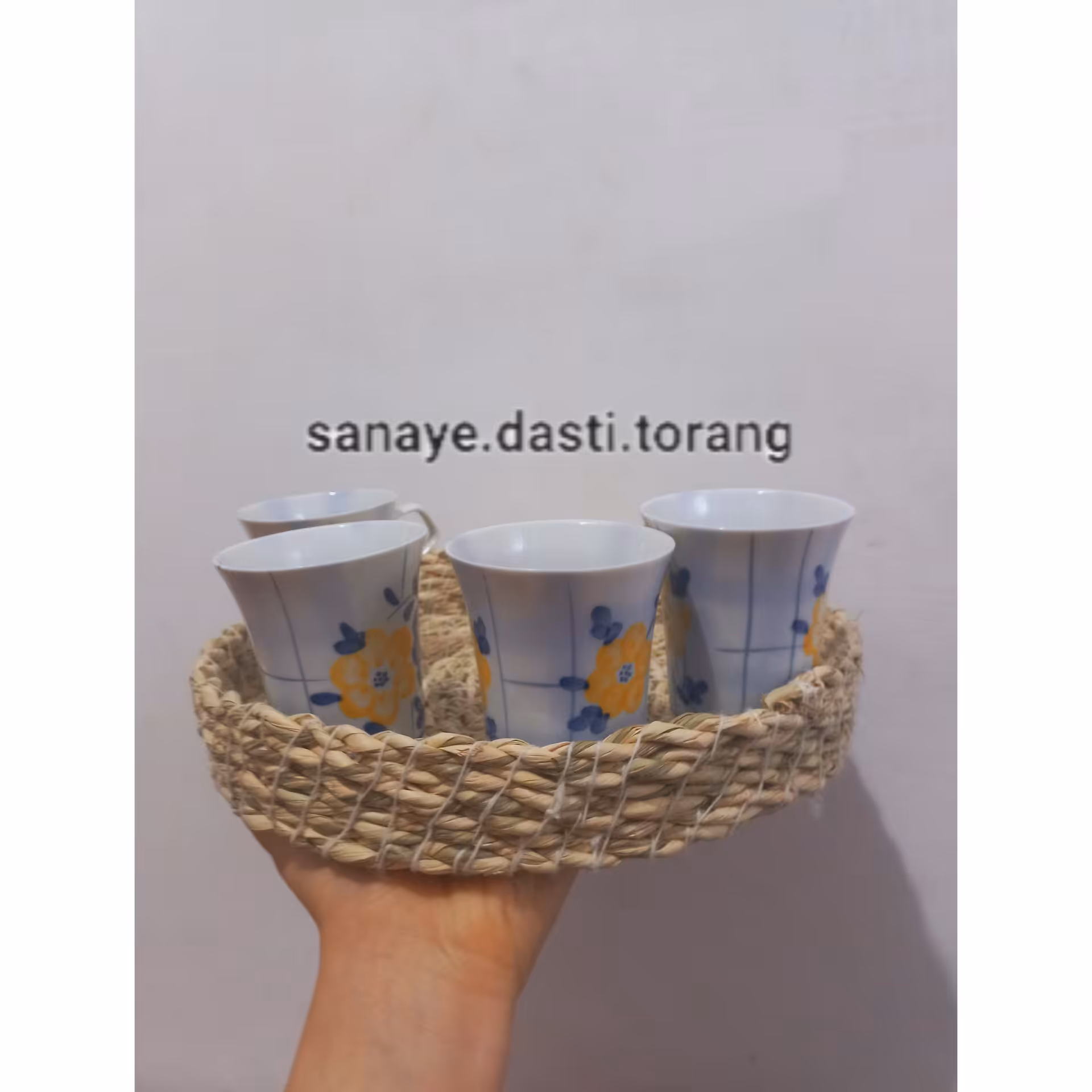 سینی حصیری.ظرف حصیری.ظرف نظن دهنده حصیری.ظرف پذیرایی حصیری.