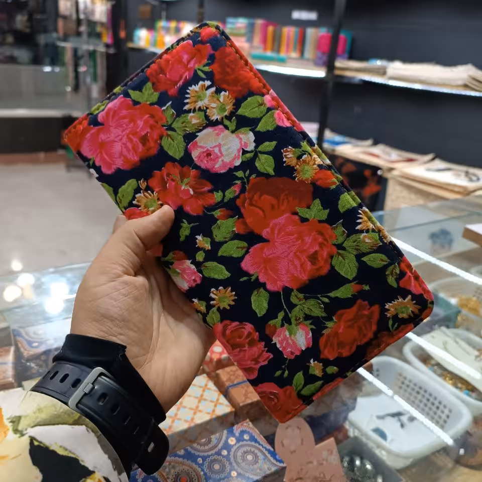 کیف پول گلگلی جادار قرمز مشکی زیپ دار جیب دار 5 تا جیب کامل 