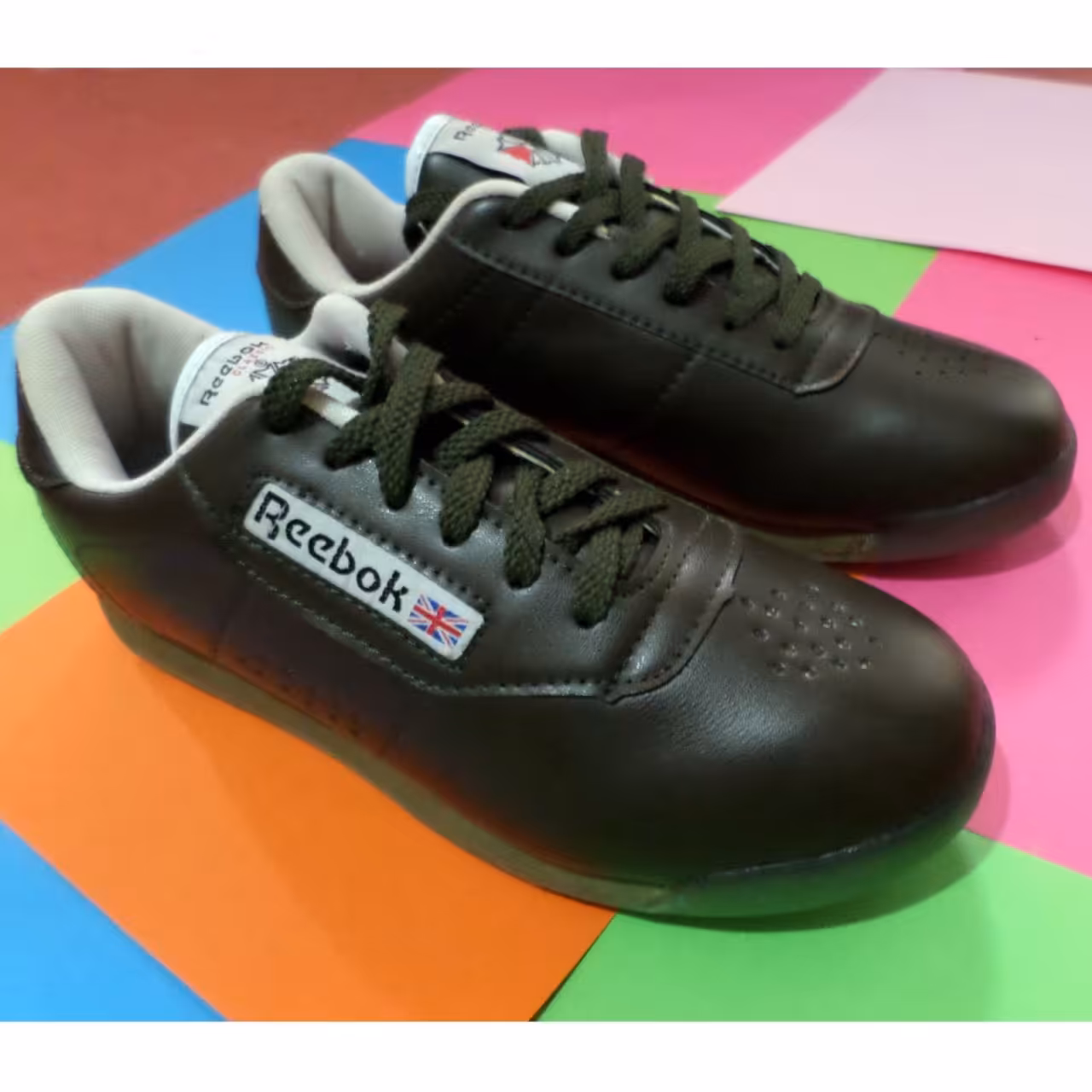 کفش مردانه کژوال اسپرت طرح ریباک