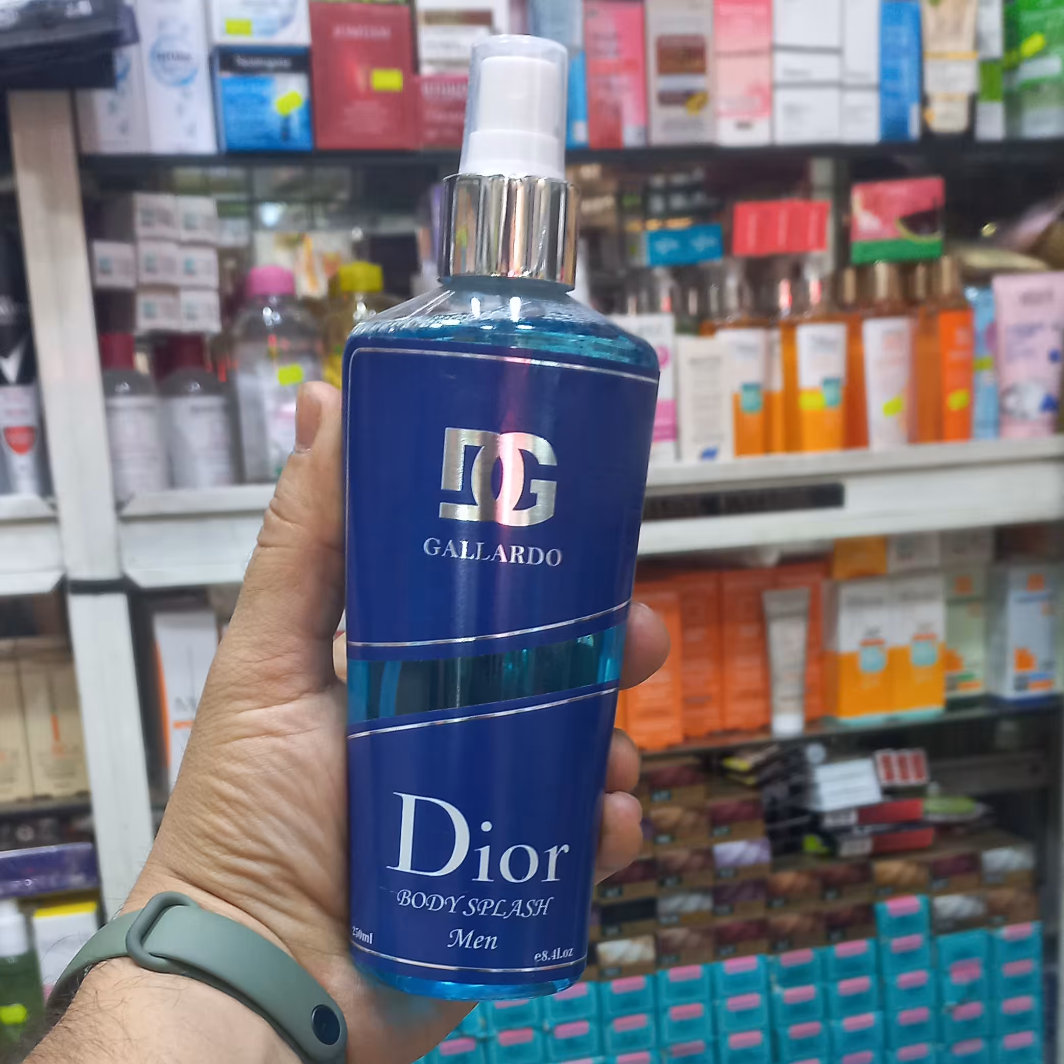 بادی اسپلش و خوشبو کننده بدن دیور ساویج برند گالاردو مردانه و اسپرت