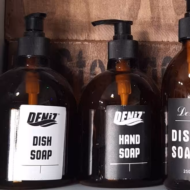 انواع جامایع شیشه ای قهوه ای در ابعاد مختلف با پمپ های درجه یک 