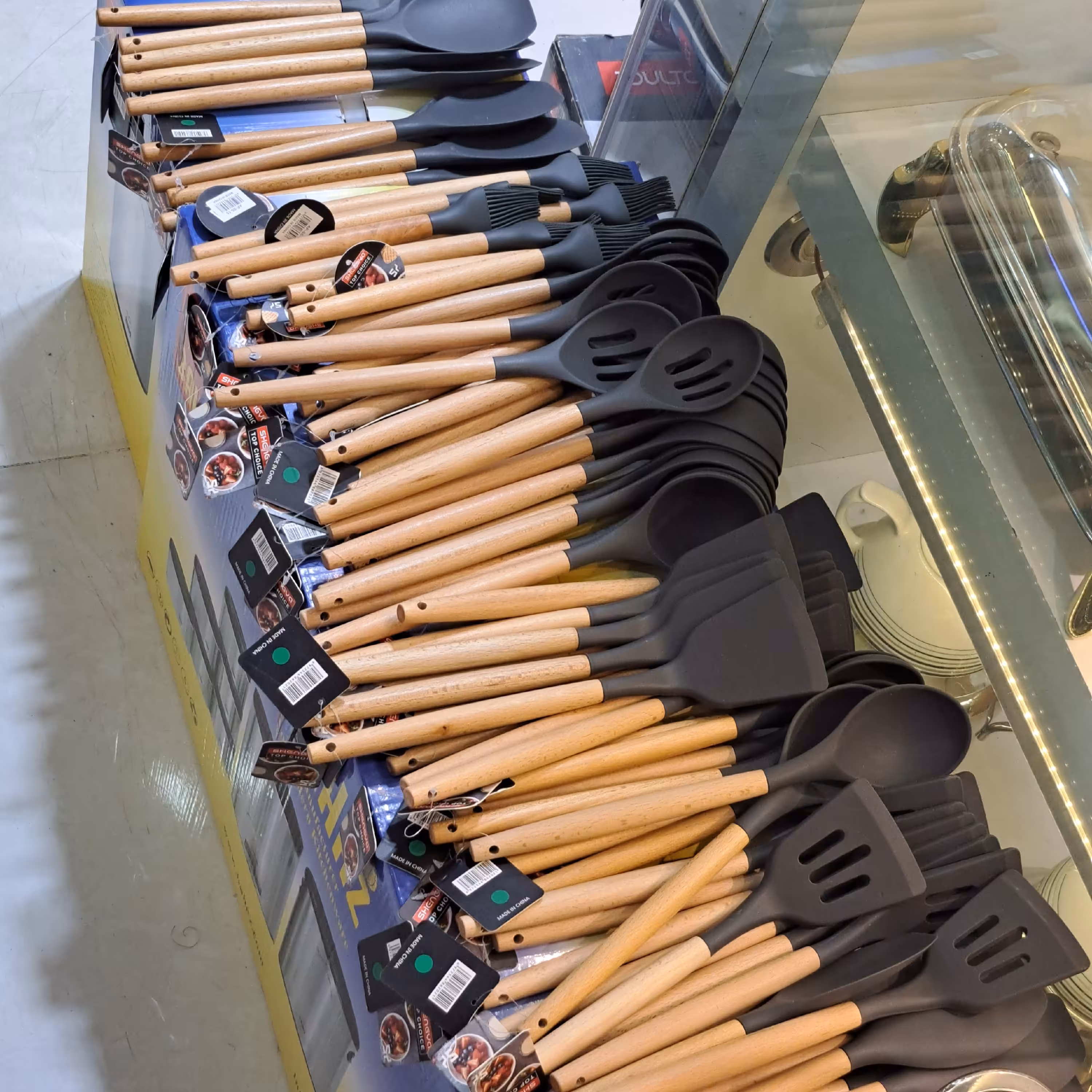 کفگیر ملاقه های تک سیلیکون چوب درجه یک برند  SHENGYA