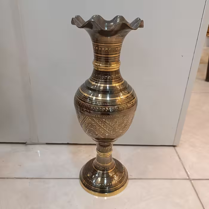 گلدان برنجی برنزی)کشمیری وارداتی سایز کوچک(6) 35 سانت قلم کار شده همراه با رنگ کوره ای درجه یک بدون تغییر رنگ با ضمانت