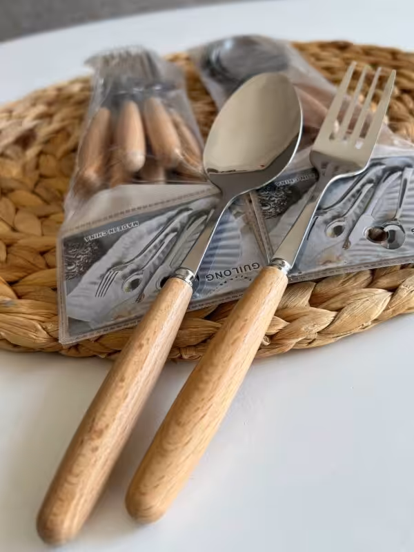 قاشق و چنگال غذاخوری دسته چوبی