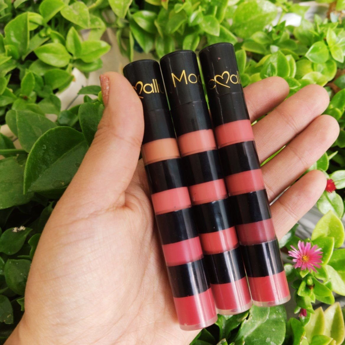 رژلب مایع فشنگی از برند mocallure اورجینال