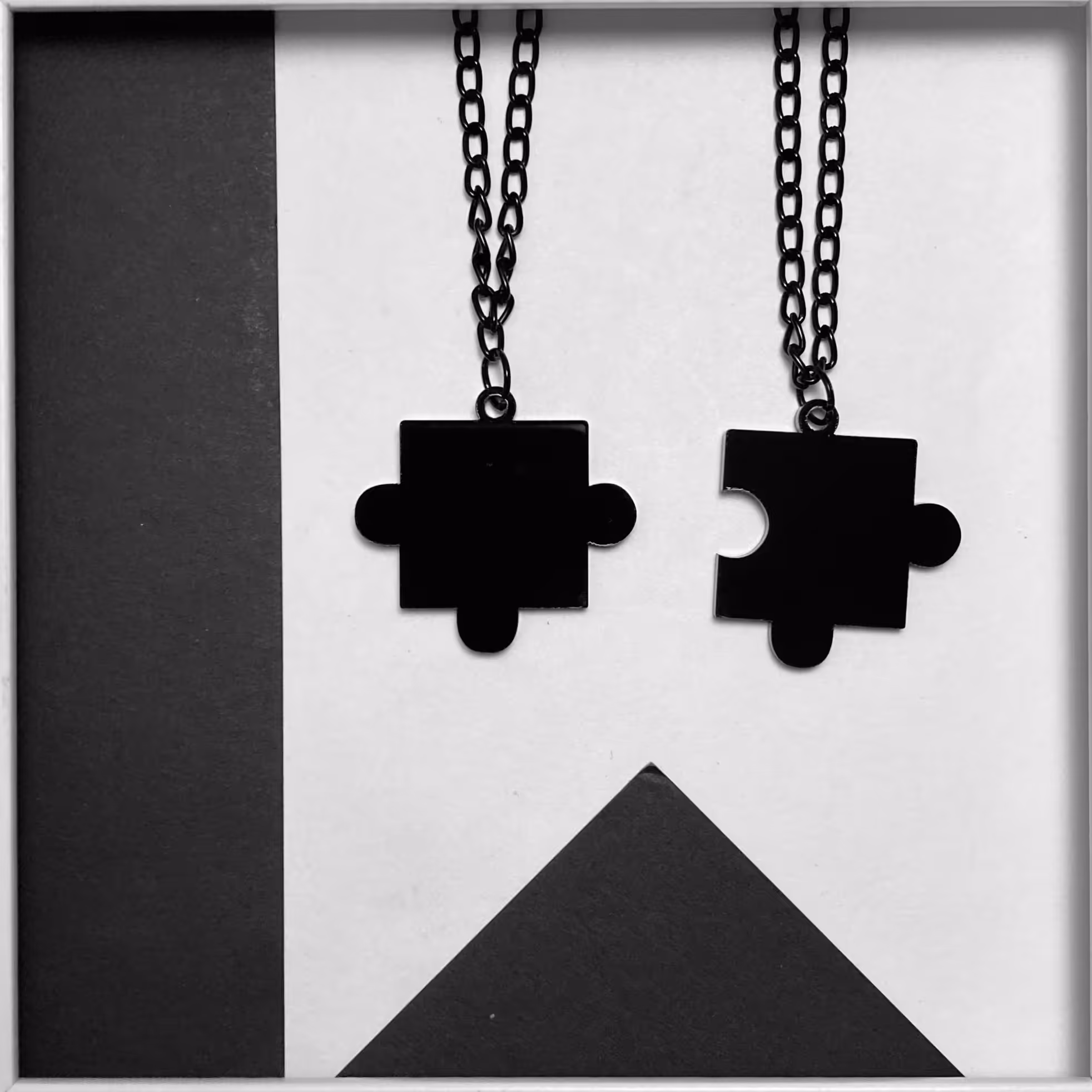 ست گردنبند کاپلی  پازل دوستی پلکسی مشکی 