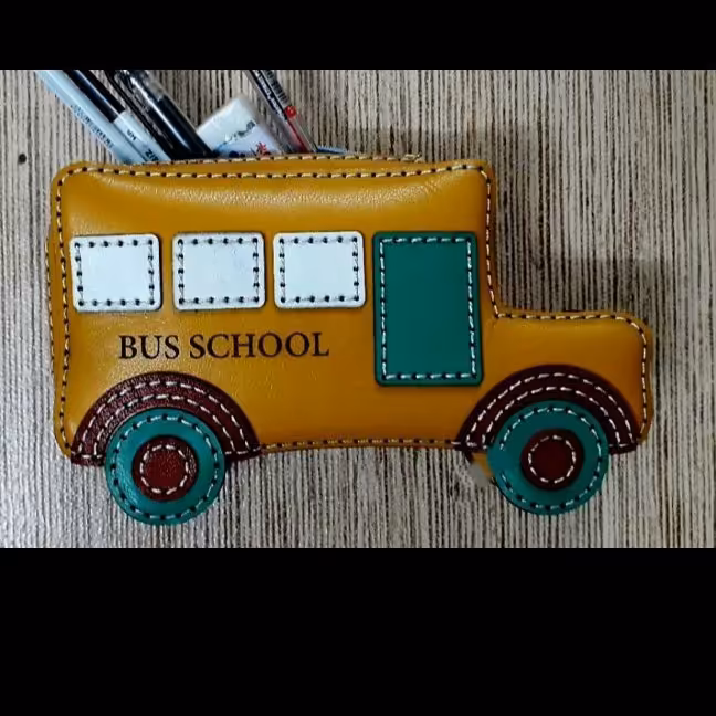 جامدادی اتوبوس