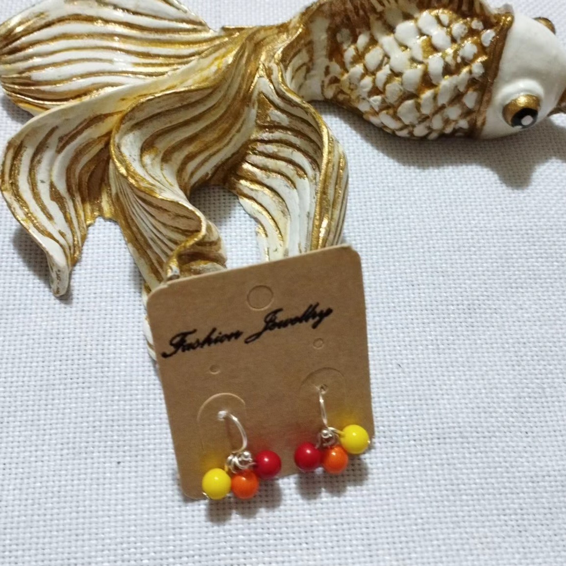 گوشواره مهره ای
