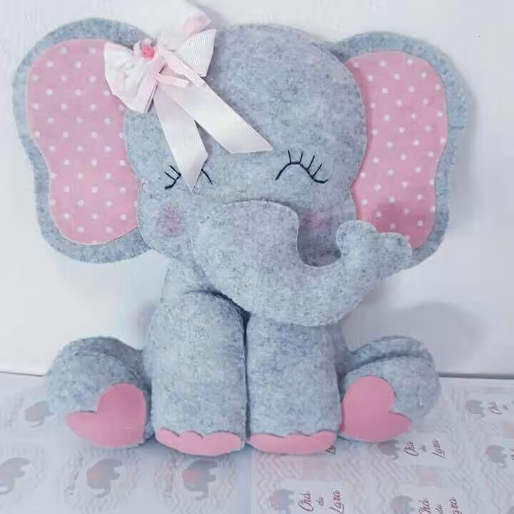 عروسک فیل نمدی