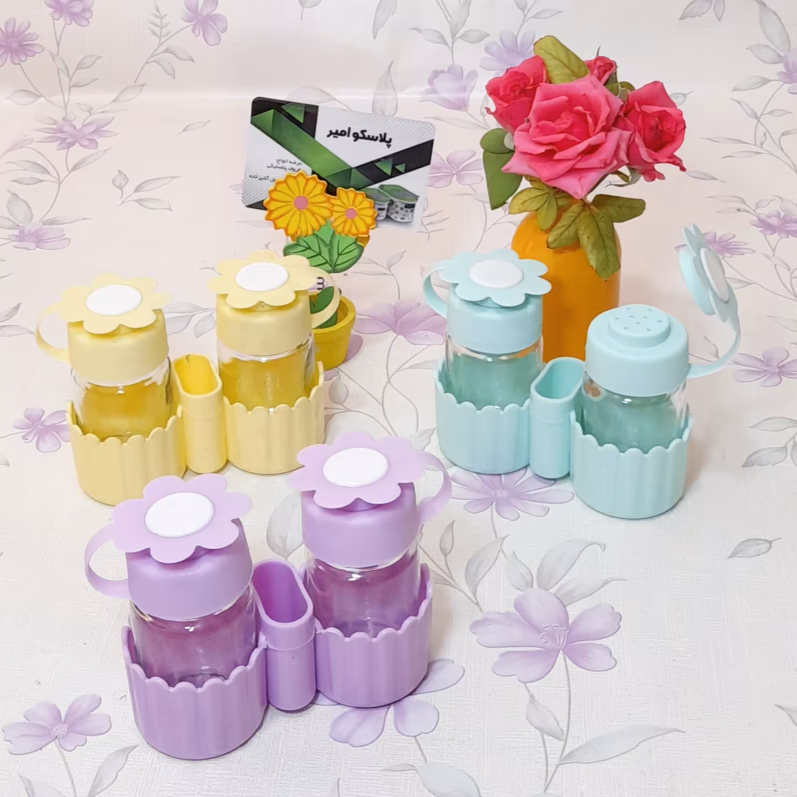 ست نمک پاش و فلفل پاش ‌.