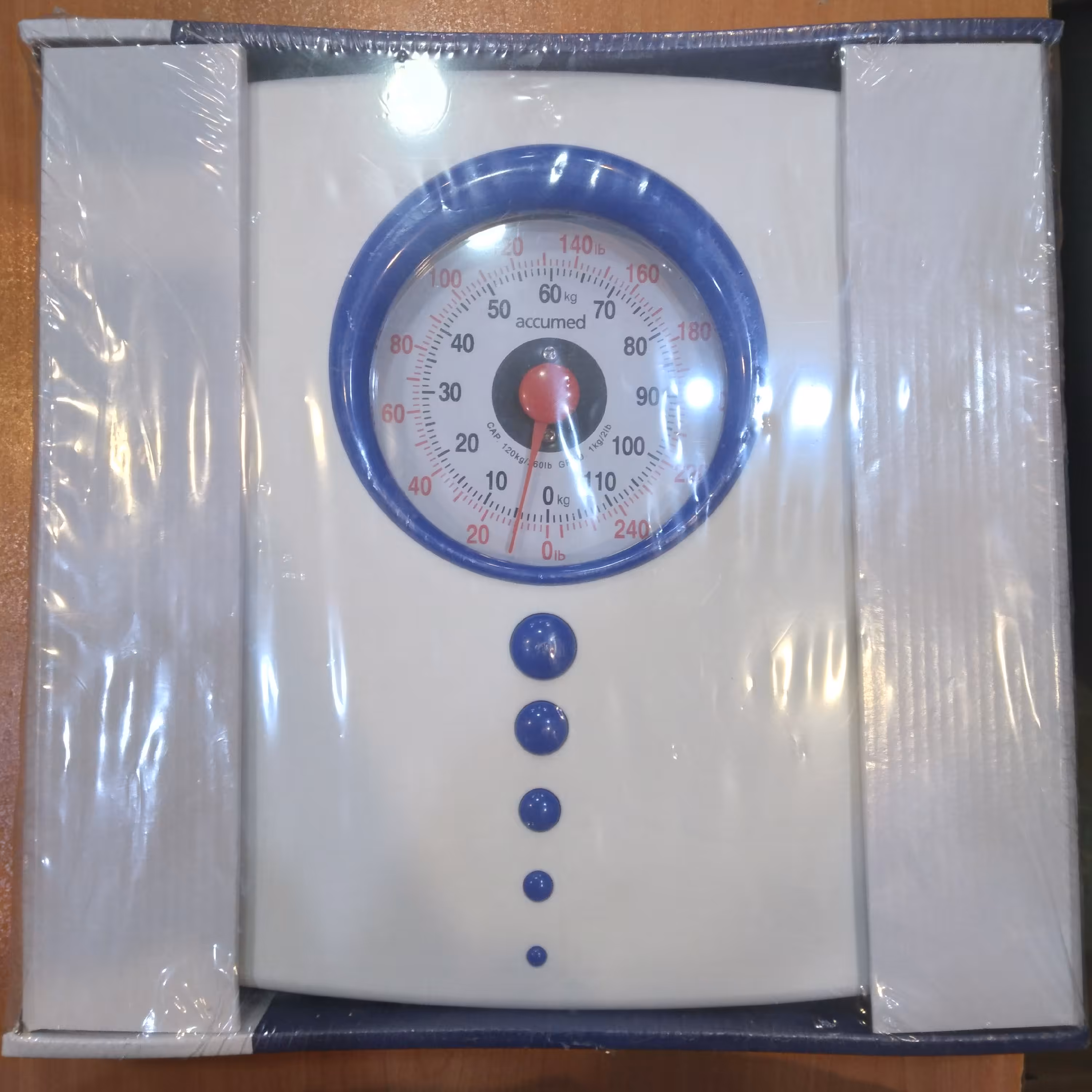 ترازوی عقربه ای اکیومد مدل1101