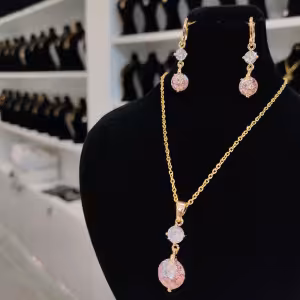 نیمست نگین صورتی ( یاسی گلبهی ) ژوپینگ نگین سوارسکی