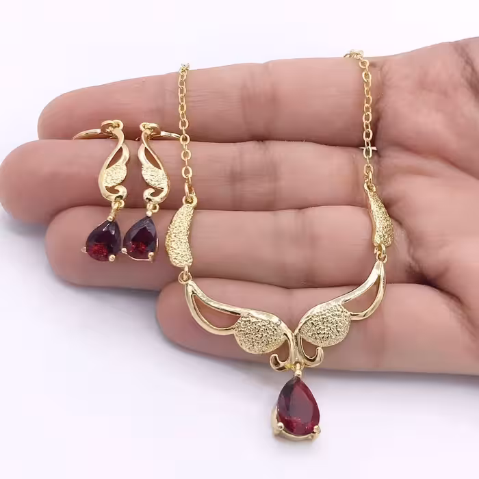 نیم ست برنجی کاملا مشابه طلا
