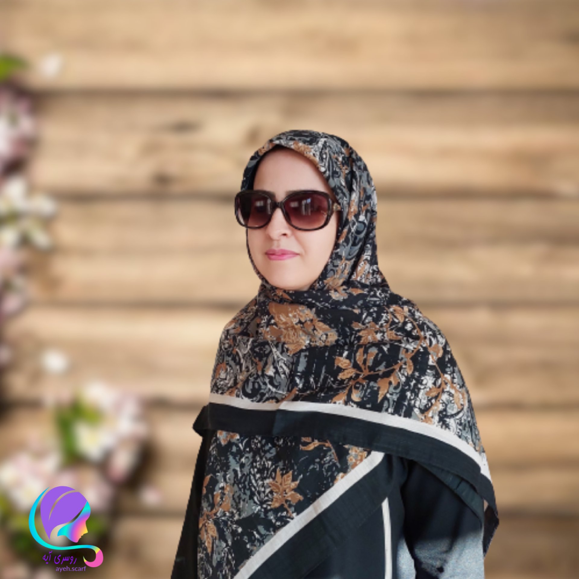 روسری نخی گلدار قهوه ای مشکی
