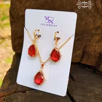 نیم ست سنگی قرمز