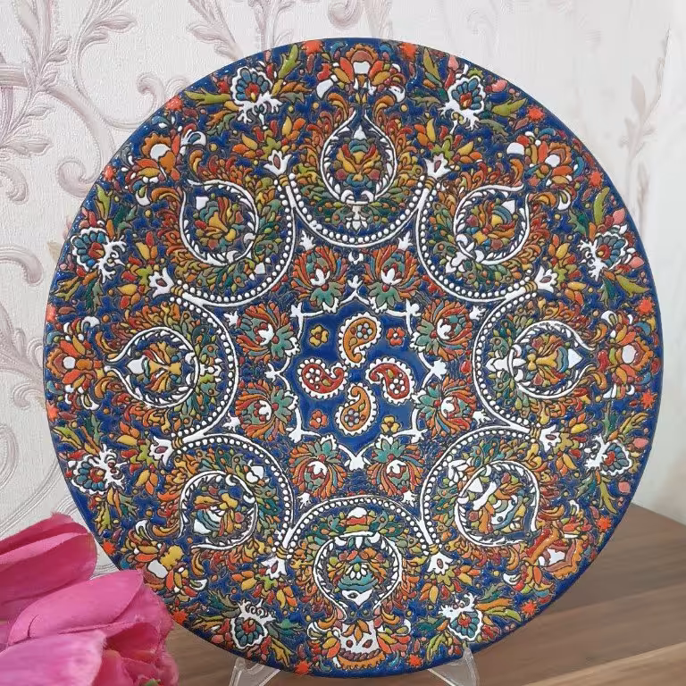 بشقاب دیوارکوب طرح پاییز سفالی کیناکاری
